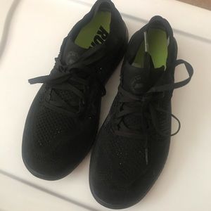 Black Nike tuning shoes Fly knits